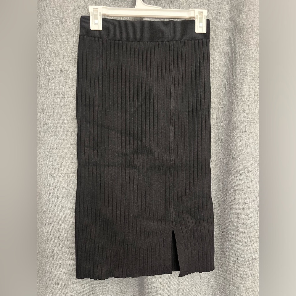 NWT Kate Kasin Women's Knee Length Stretchy Ribbed Skirt - Picture 7 of 8